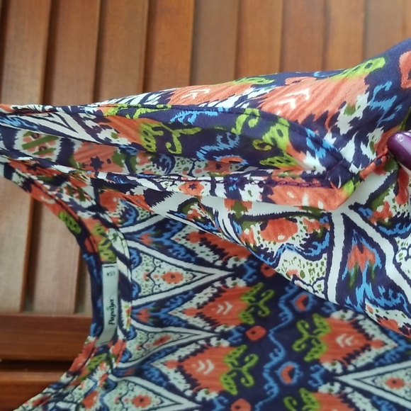 Papaya Multi-colored Cold Shoulder Top - Picture 3 of 8